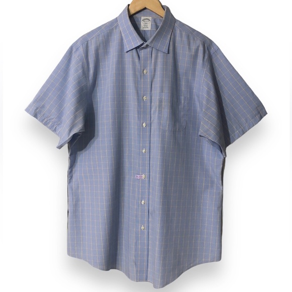 BROOKS BROTHERS Regent Fit Short Sleeve Button Front Shirt - Picture 1 of 8